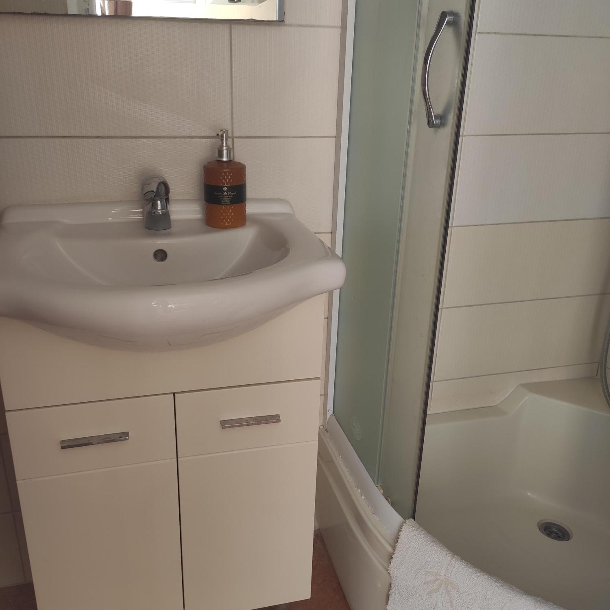 Apartment Oliva Улцин Екстериор снимка